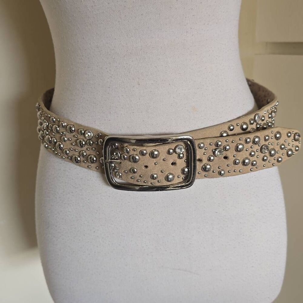 GUESS Vtg Y2K Genuine Suede RHINESTONE SILVER STUDDED Wmn 1.5" Belt M, EUC